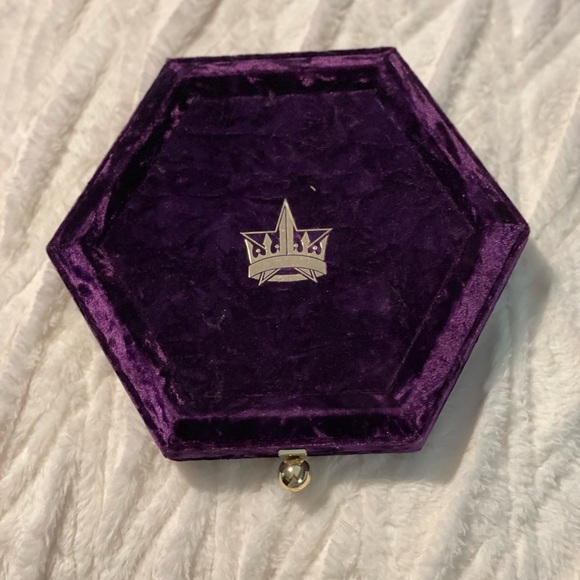 Jeffree Star Blood Lust Palette - Picture 2 of 4